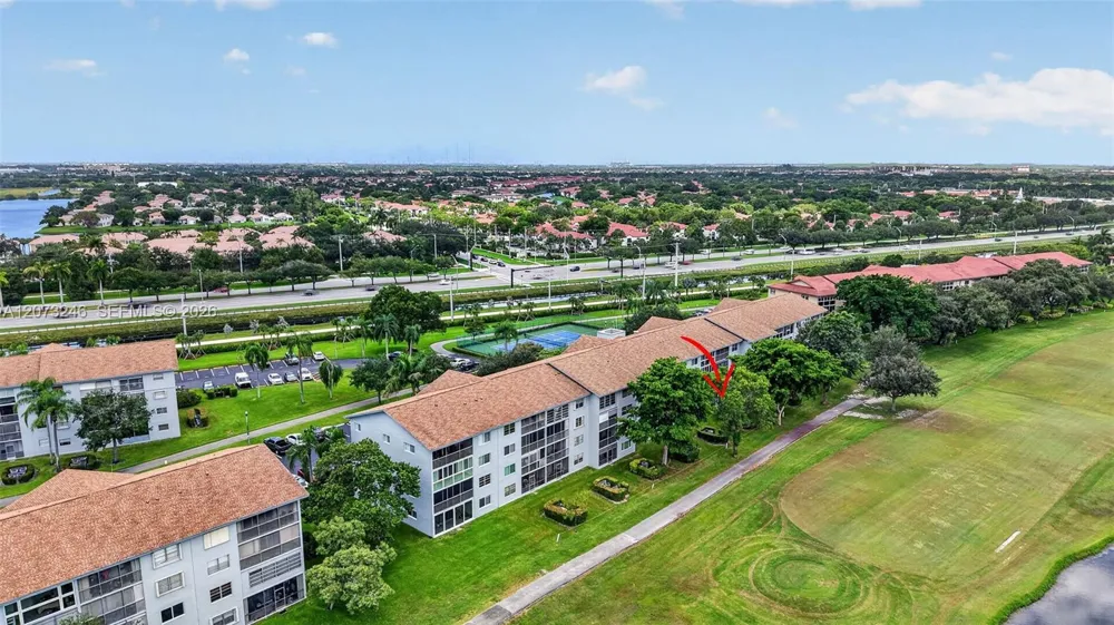 900 SW 125th Way #105R Pembroke Pines, FL 33027