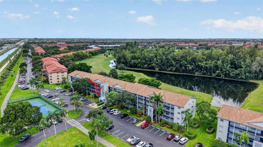 900 SW 125th Way #105R Pembroke Pines, FL 33027