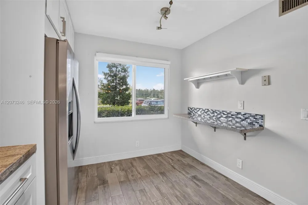 900 SW 125th Way #105R Pembroke Pines, FL 33027