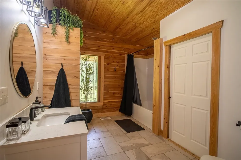 620 Kimmins St Hohenwald, TN 38462