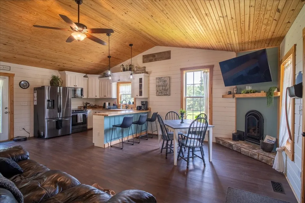 620 Kimmins St Hohenwald, TN 38462