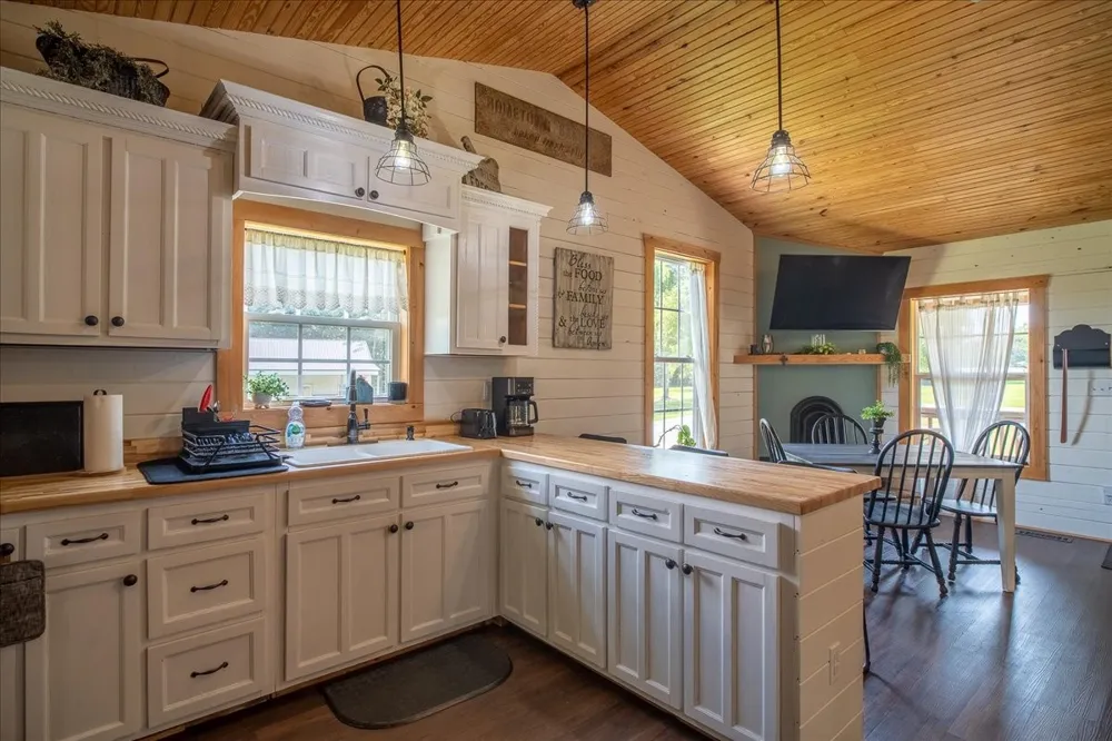 620 Kimmins St Hohenwald, TN 38462