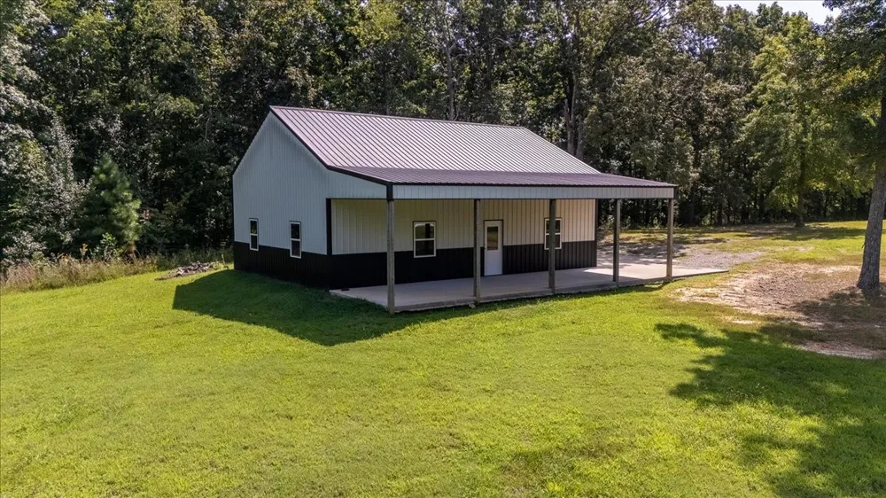 620 Kimmins St Hohenwald, TN 38462