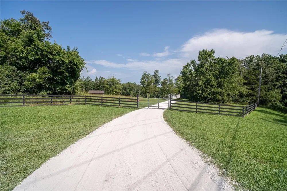 620 Kimmins St Hohenwald, TN 38462