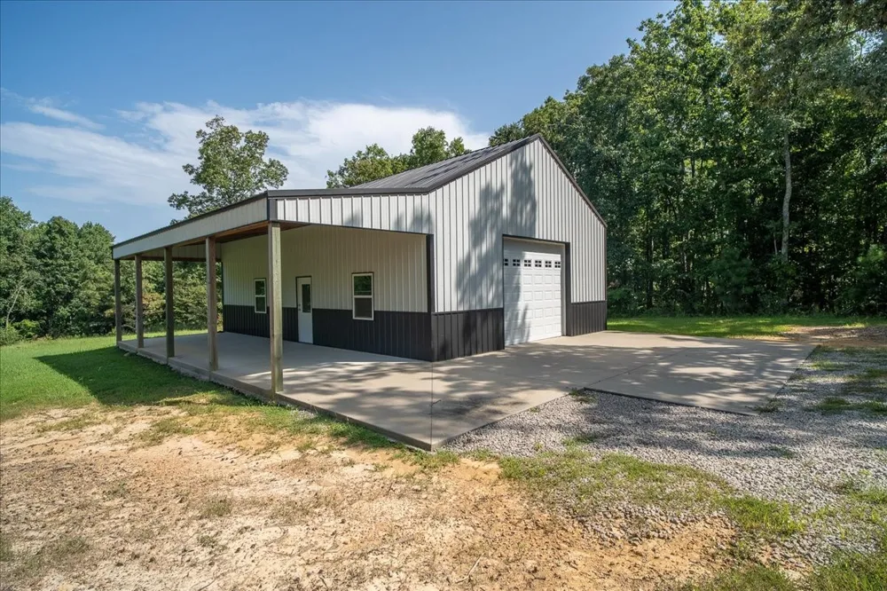 620 Kimmins St Hohenwald, TN 38462