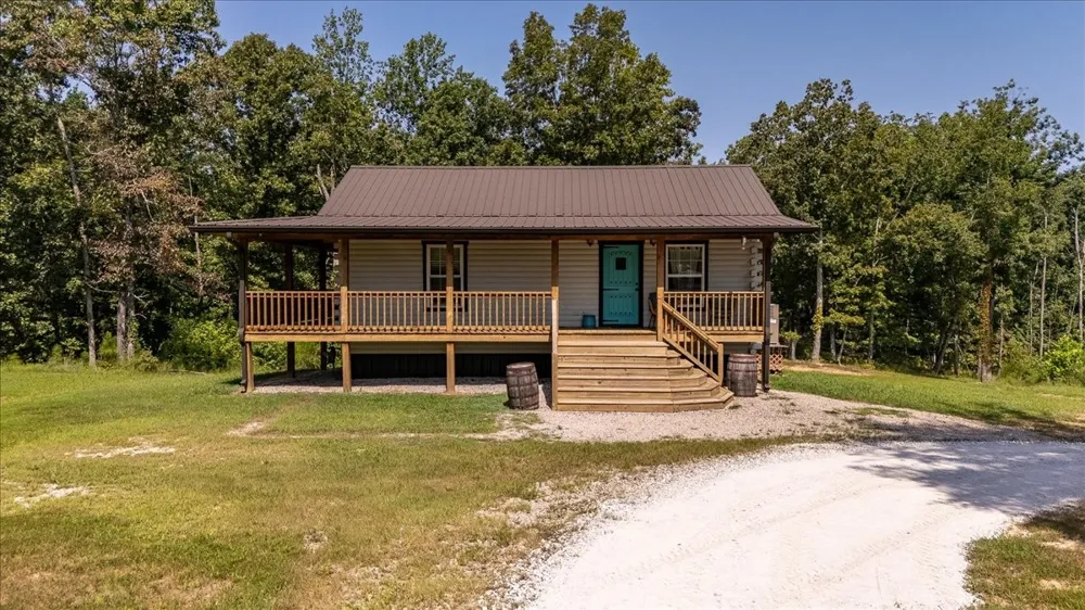 620 Kimmins St Hohenwald, TN 38462