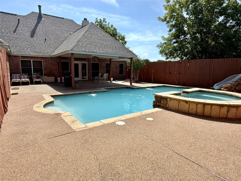 7830 Mavis Avenue Waxahachie, TX 75167