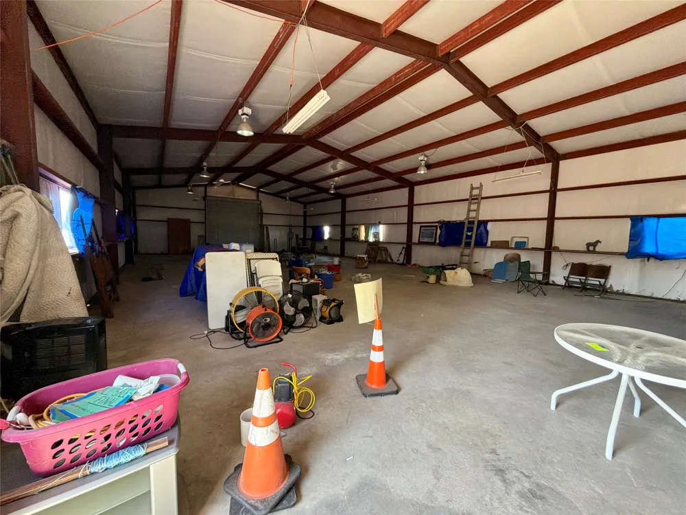 7830 Mavis Avenue Waxahachie, TX 75167