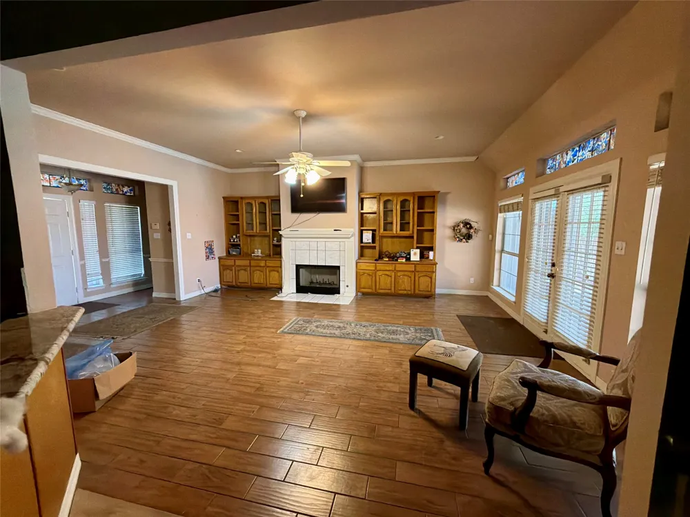7830 Mavis Avenue Waxahachie, TX 75167