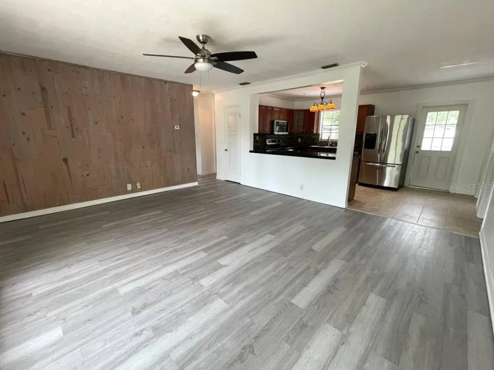 123 W WILDWOOD STREET Tampa, FL 33613