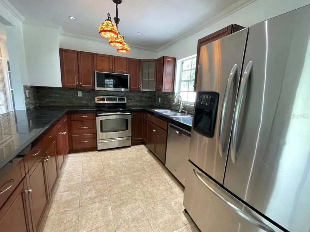 123 W WILDWOOD STREET Tampa, FL 33613