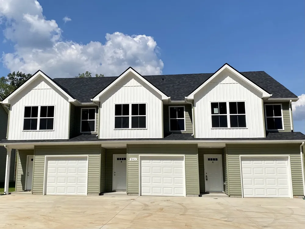 943 Center Rd #A Clarksville, TN 37042