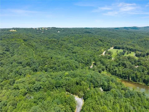 150 Lake Ridge Trail