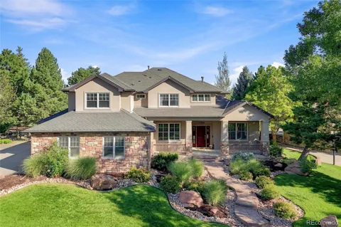 1739 Redwing Lane