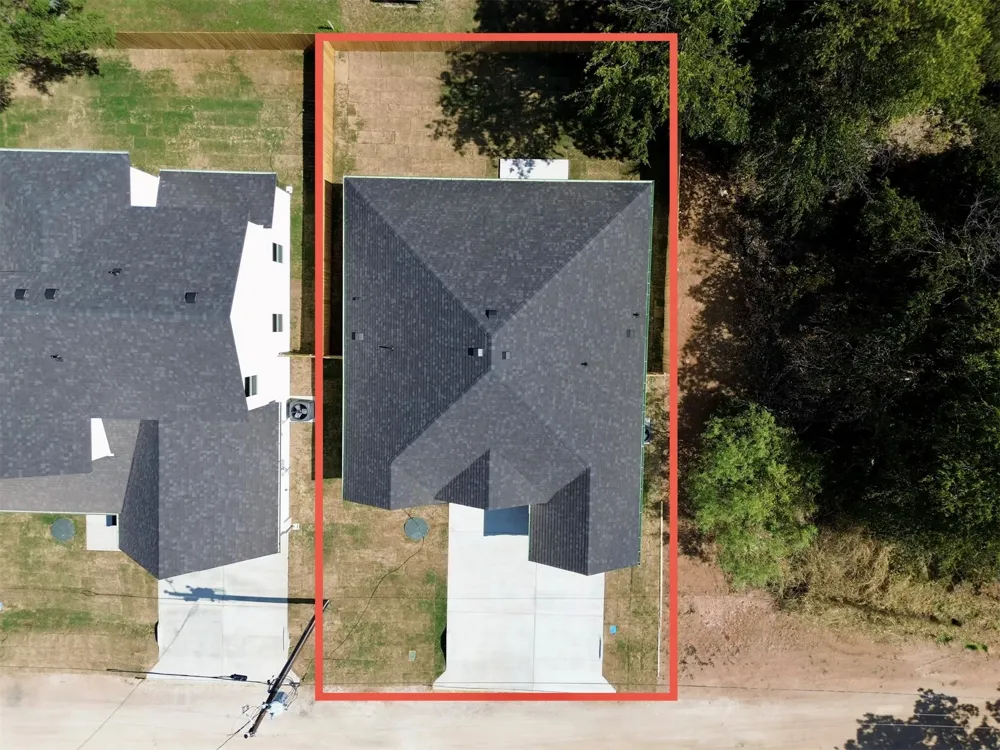 5555 Mercedes Circle Granbury, TX 76048