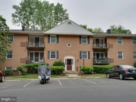 3874 LYNDHURST DRIVE #302