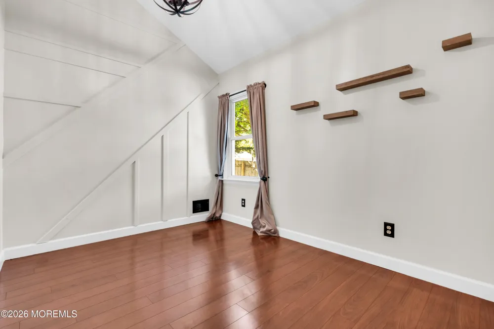 30 Pear Street Tinton Falls, NJ 07724