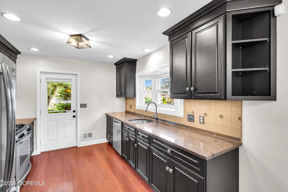 30 Pear Street Tinton Falls, NJ 07724