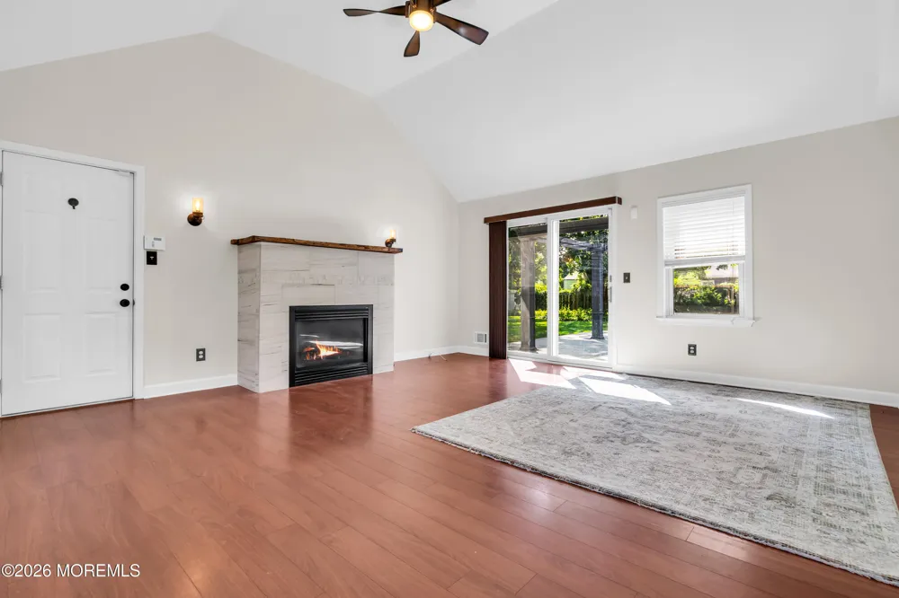 30 Pear Street Tinton Falls, NJ 07724