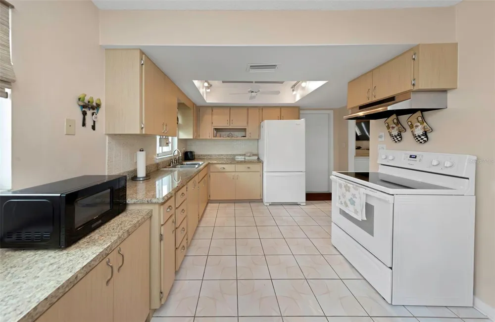 5355 FERNDALE PLACE Pinellas Park, FL 33782