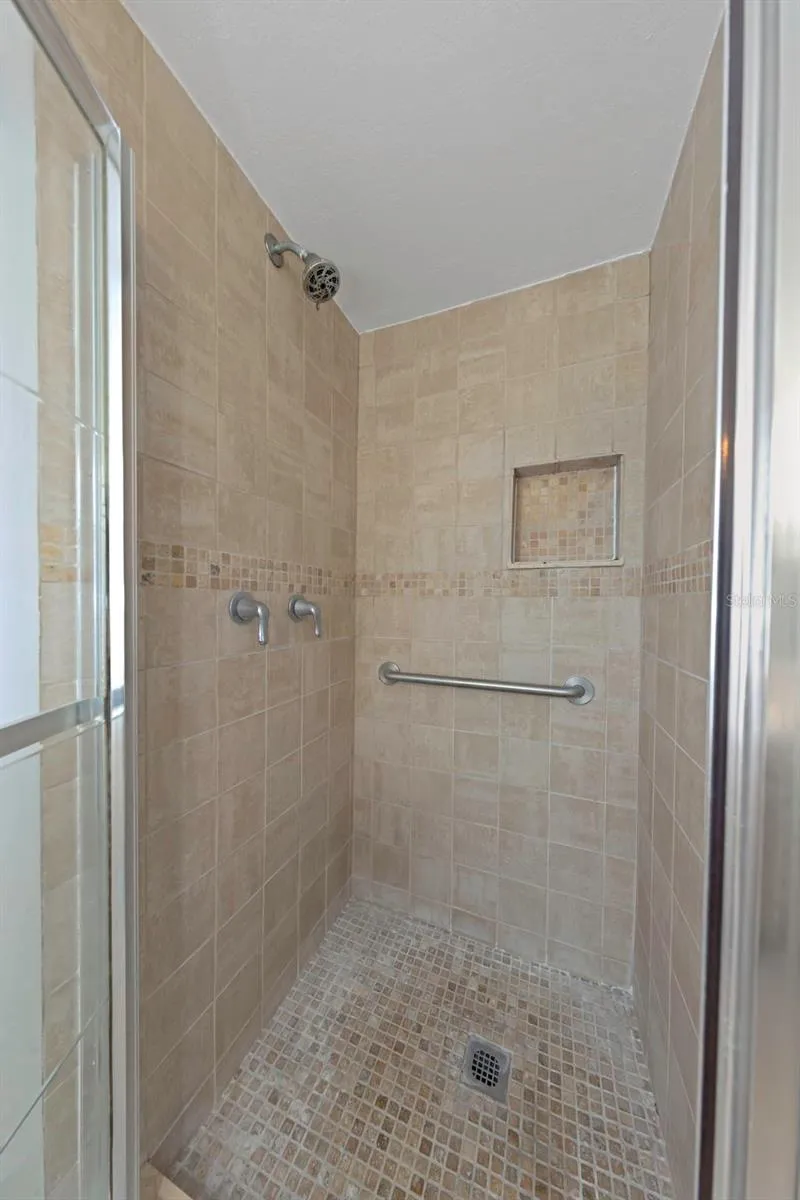 5355 FERNDALE PLACE Pinellas Park, FL 33782