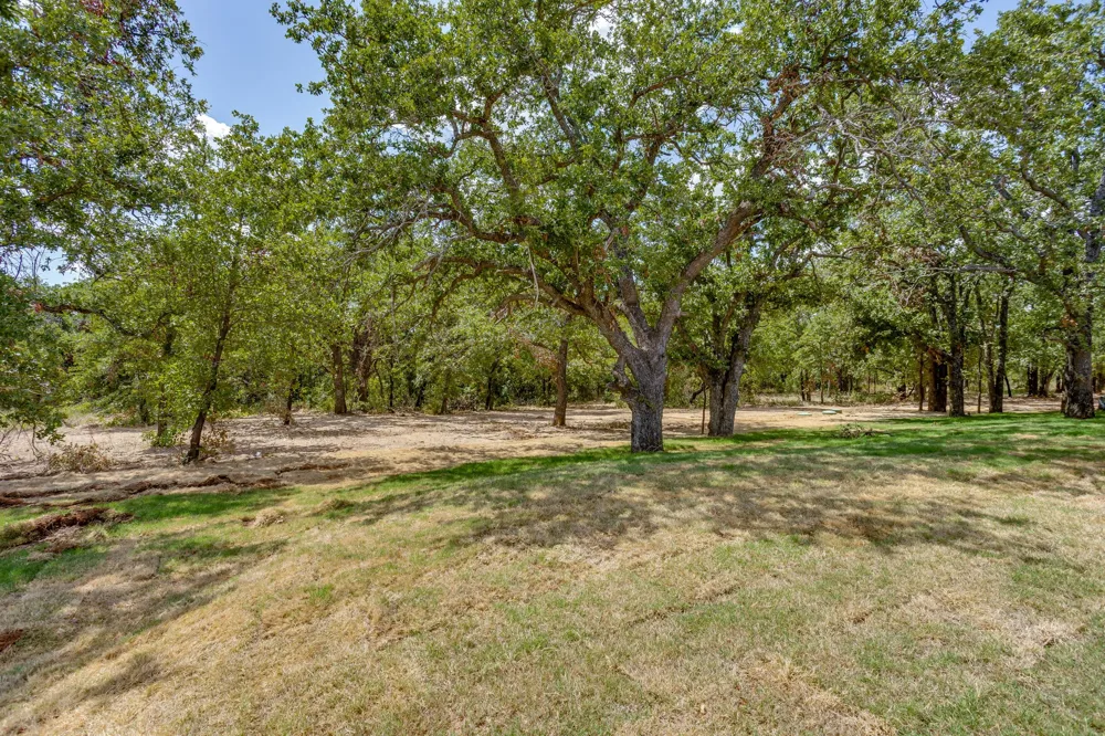 608 Tay Tay Way Springtown, TX 76082