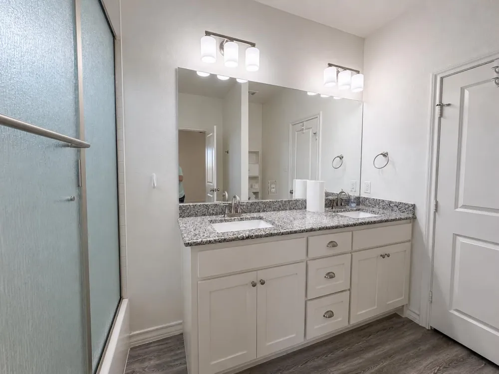 2915 Emma Lane Mabank, TX 75147