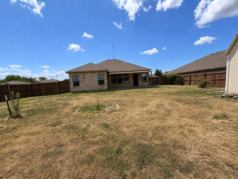 2915 Emma Lane Mabank, TX 75147