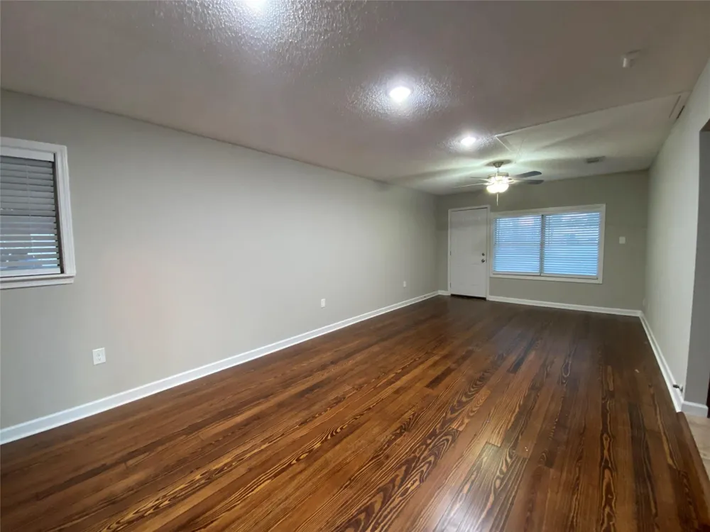 1105 Alice Street Sweeny, TX 77480