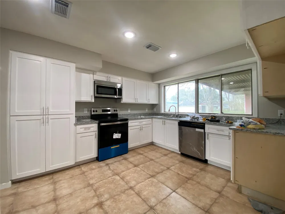 1105 Alice Street Sweeny, TX 77480