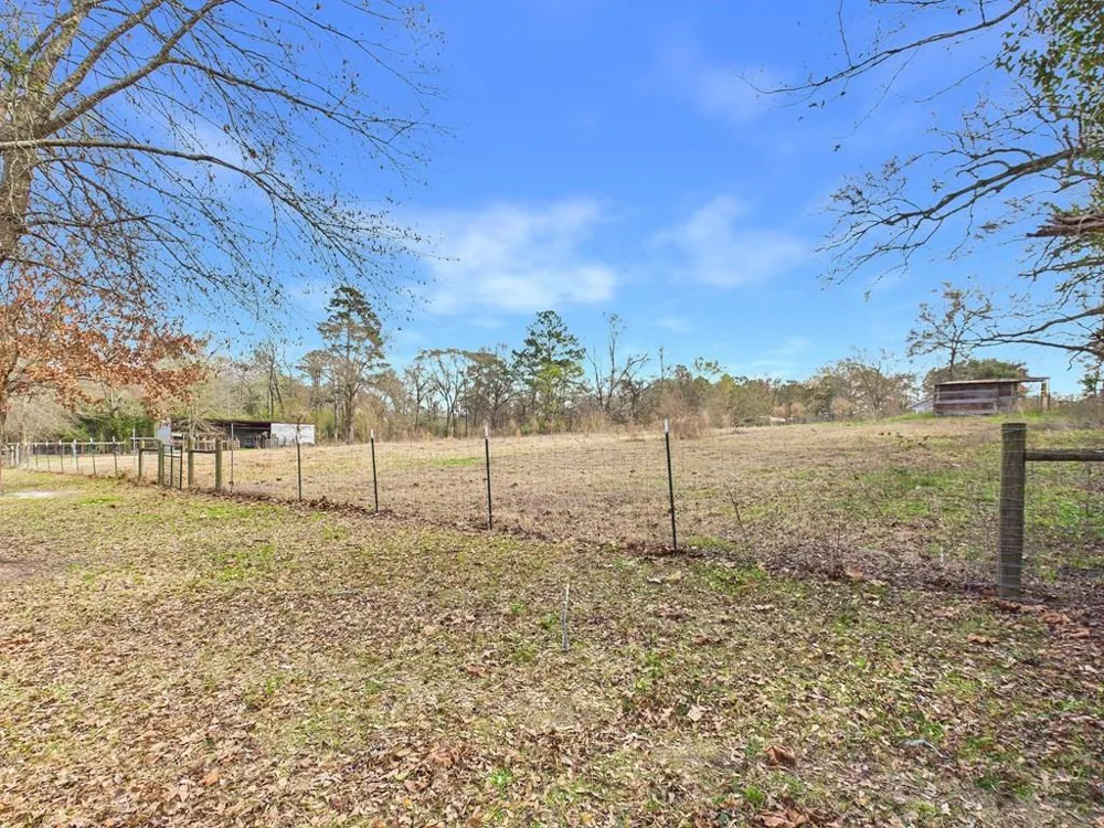 2000 Howard Avenue Lufkin, TX 75901