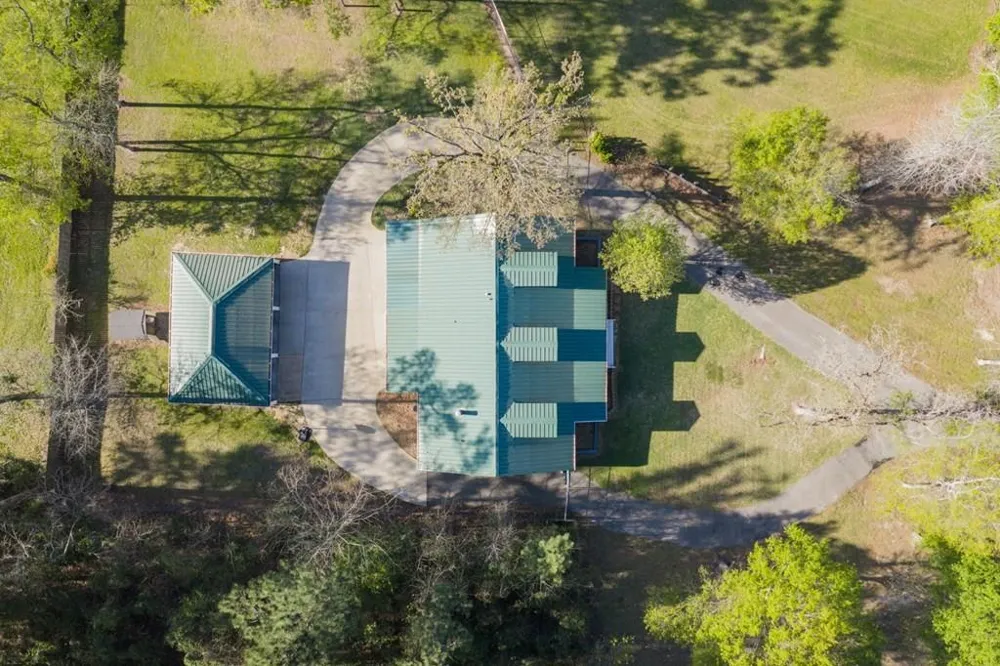 2000 Howard Avenue Lufkin, TX 75901