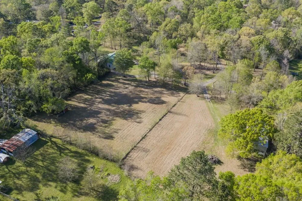 2000 Howard Avenue Lufkin, TX 75901
