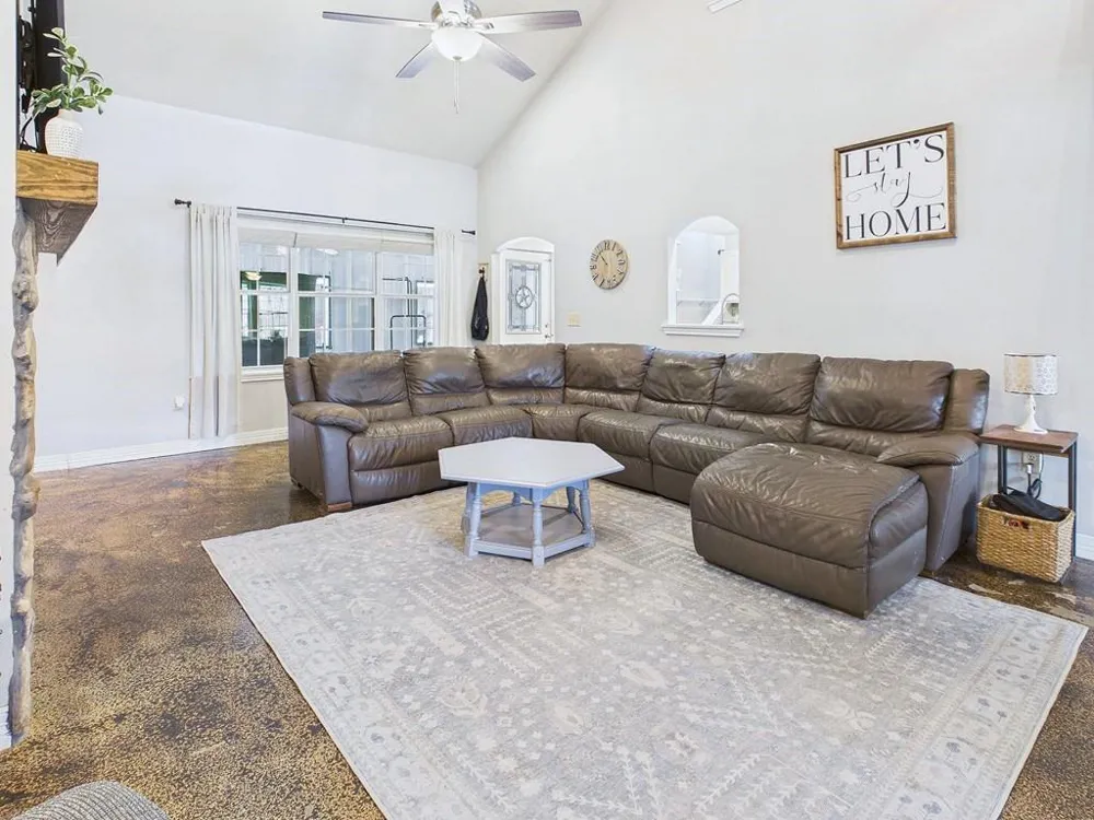 2000 Howard Avenue Lufkin, TX 75901