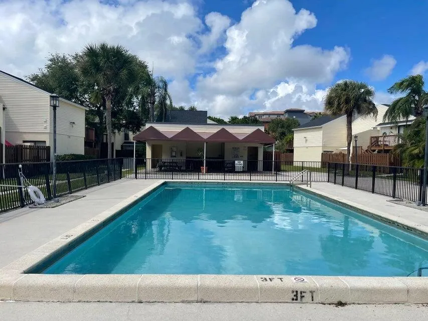 645 Executive Center Drive #R-105 West Palm Beach, FL 33401