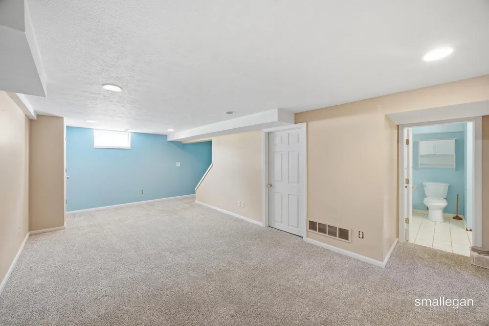 4227 Flamingo Avenue SW Wyoming City, MI 49509