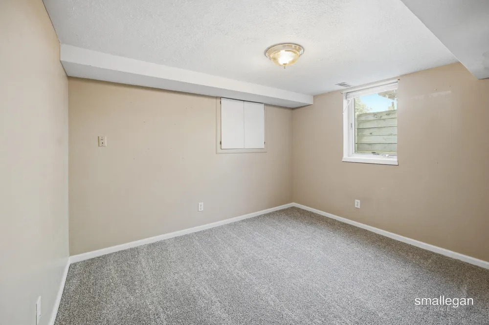 4227 Flamingo Avenue SW Wyoming City, MI 49509