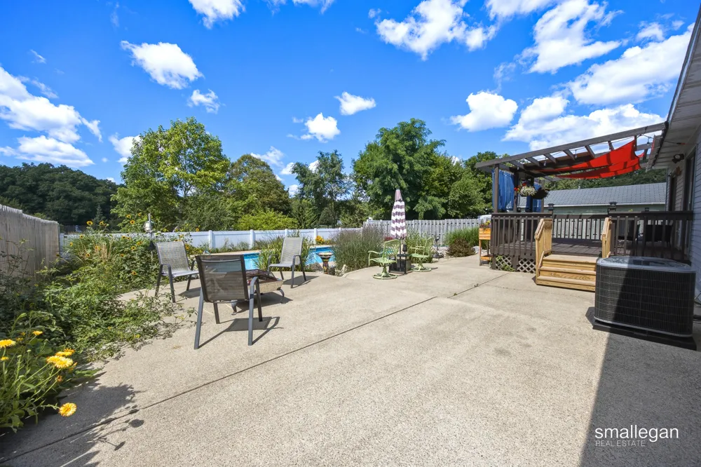 4227 Flamingo Avenue SW Wyoming City, MI 49509