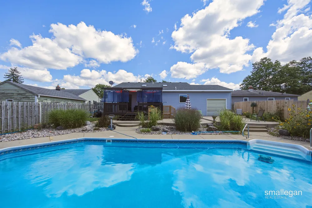 4227 Flamingo Avenue SW Wyoming City, MI 49509