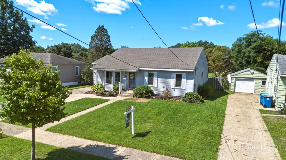 4227 Flamingo Avenue SW Wyoming City, MI 49509
