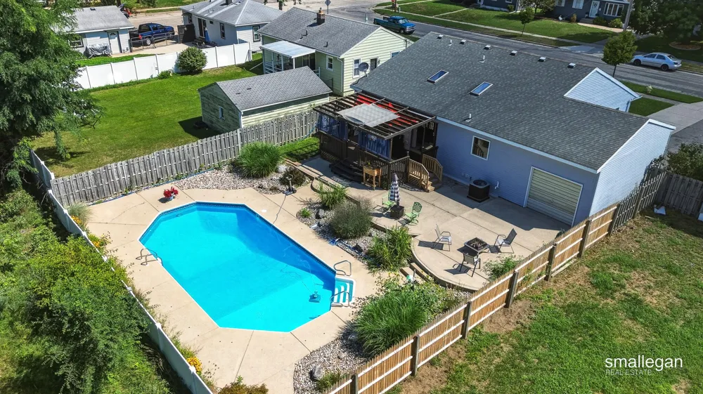 4227 Flamingo Avenue SW Wyoming City, MI 49509