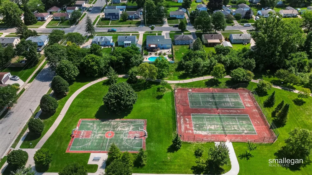 4227 Flamingo Avenue SW Wyoming City, MI 49509