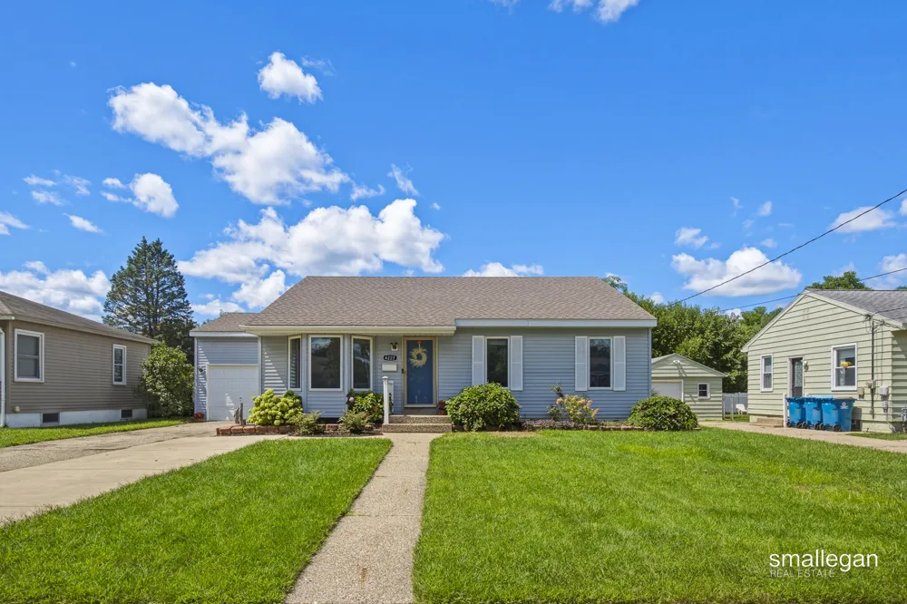 4227 Flamingo Avenue SW Wyoming City, MI 49509