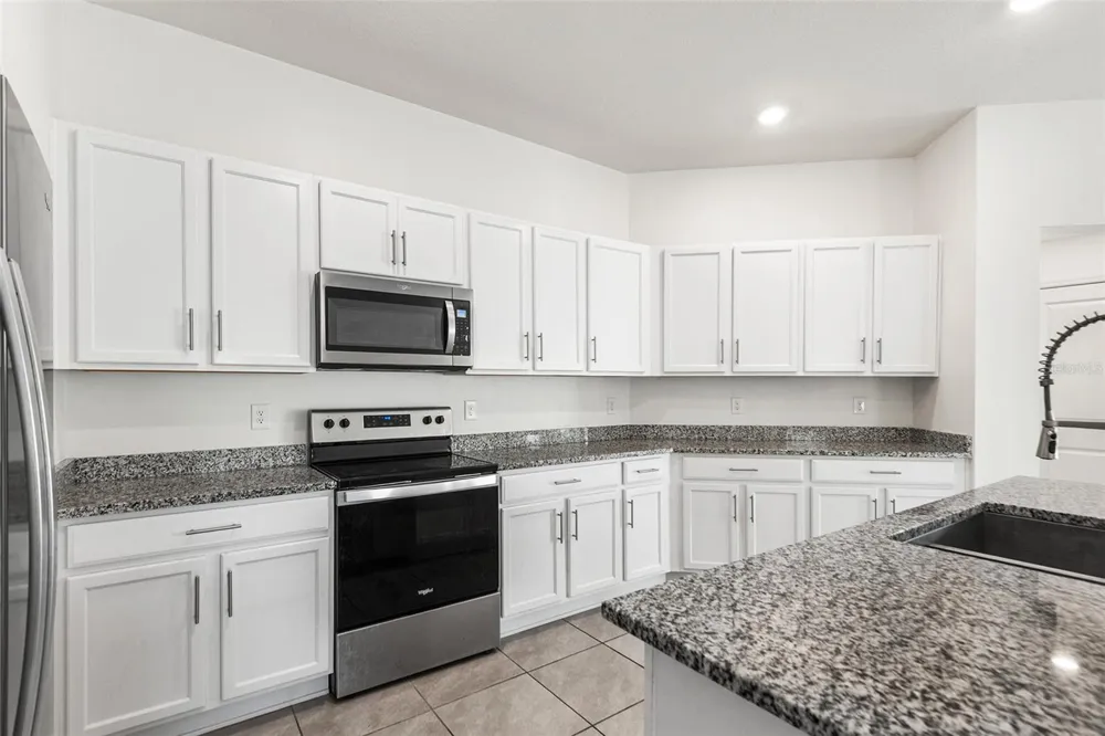 1425 ENGELBERG STREET Winter Haven, FL 33881