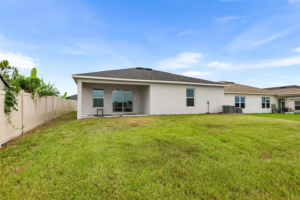 1425 ENGELBERG STREET Winter Haven, FL 33881