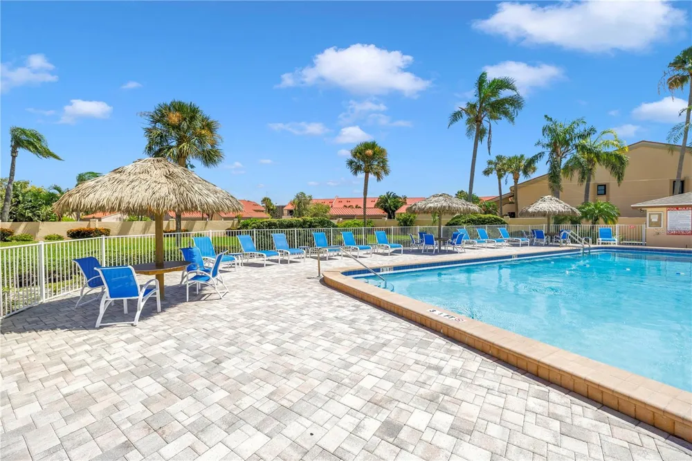 4900 BRITTANY DRIVE S #205 St Petersburg, FL 33715