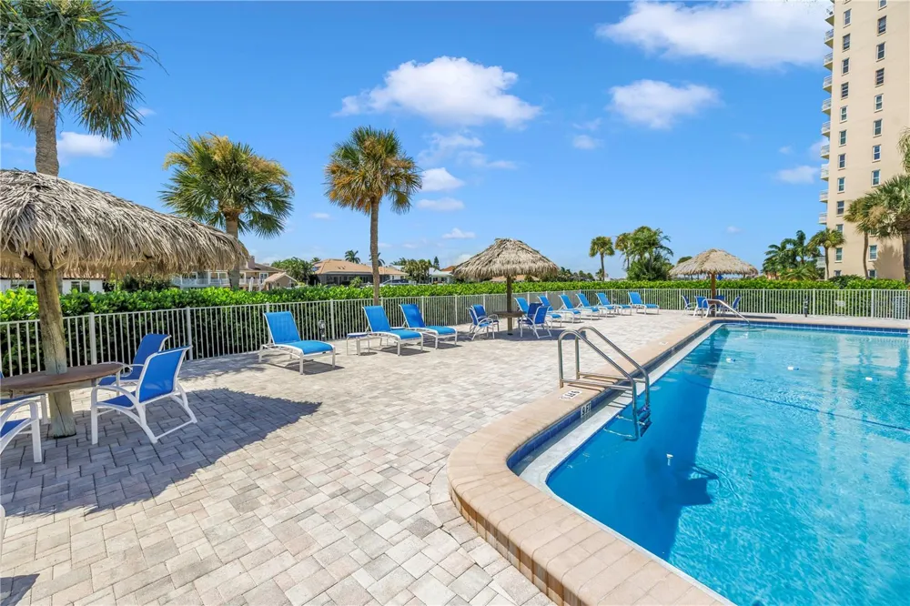 4900 BRITTANY DRIVE S #205 St Petersburg, FL 33715