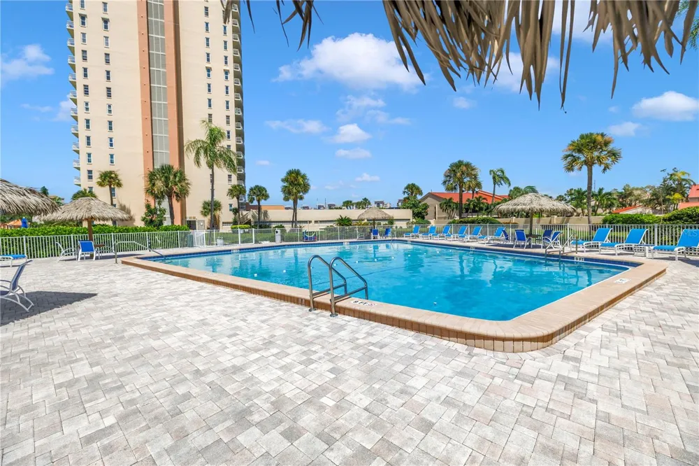 4900 BRITTANY DRIVE S #205 St Petersburg, FL 33715