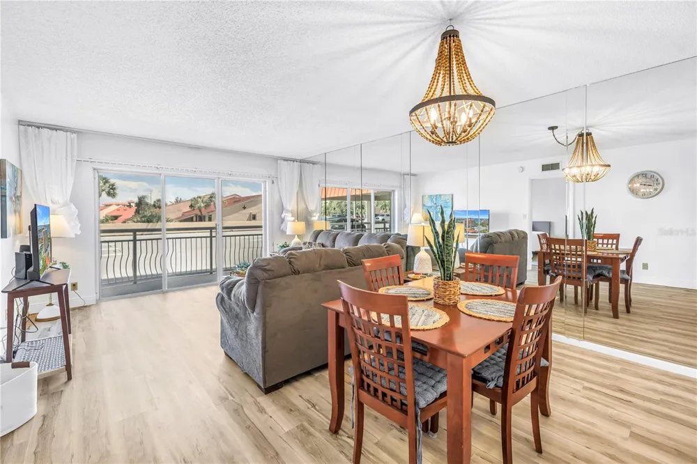 4900 BRITTANY DRIVE S #205 St Petersburg, FL 33715