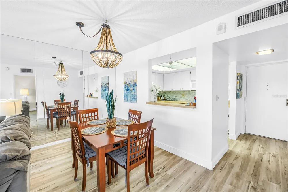 4900 BRITTANY DRIVE S #205 St Petersburg, FL 33715